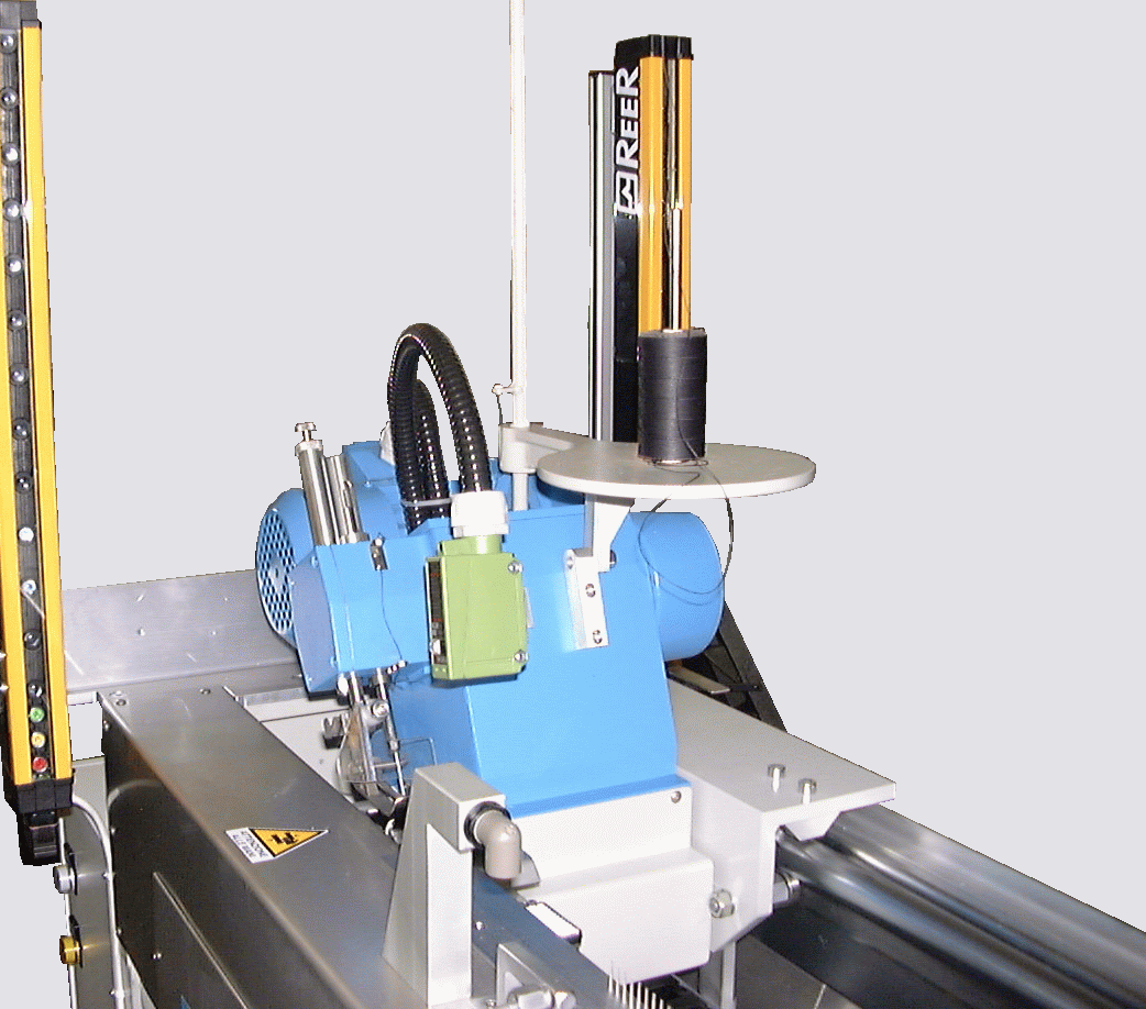 CCTX-2000_2 Máquina de cortar y coser a testa automática (Personalizado) Fabricantes de equipos industriales
