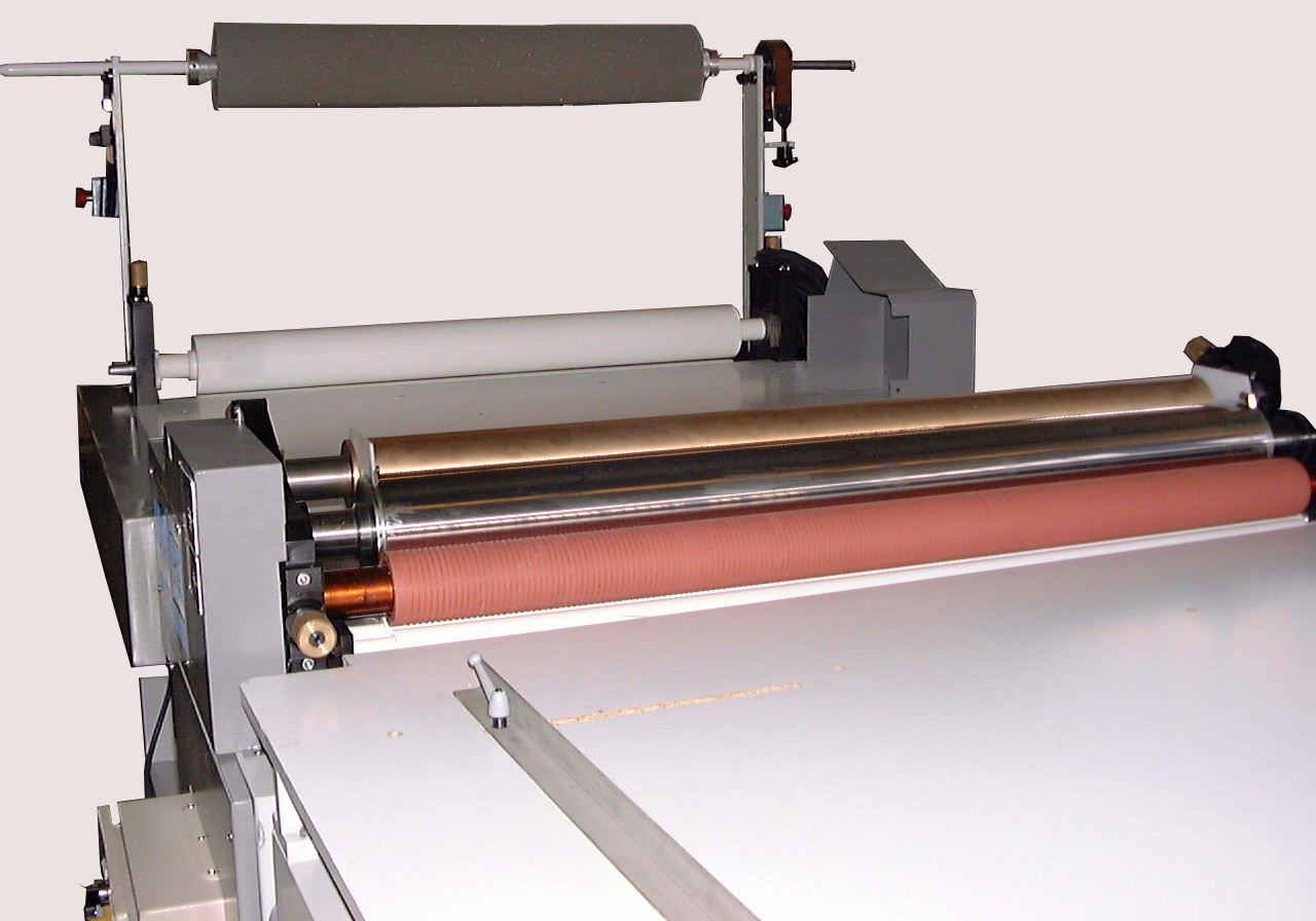 CE-1200 Contraencoladora (Personalizado) Fabricantes de equipos industriales
